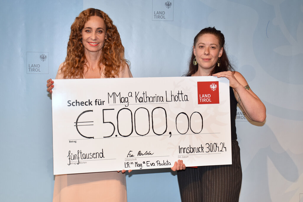 @Dorfmann - Il Premio Tirolese per le Donne ha un montepremi di 5.000 euro.